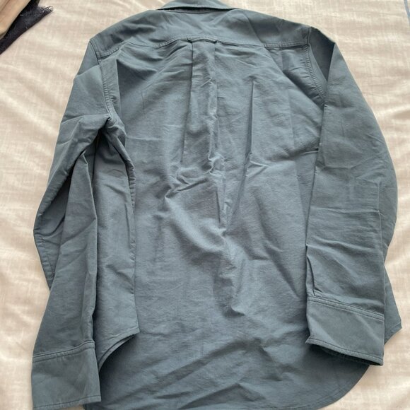 Women's Everlane Blue Button-down - Picture 3 of 4